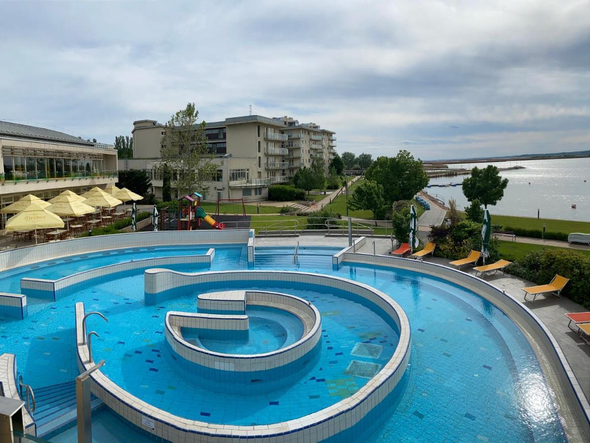 Bike & Spa Velence Apartman Ngoại thất bức ảnh